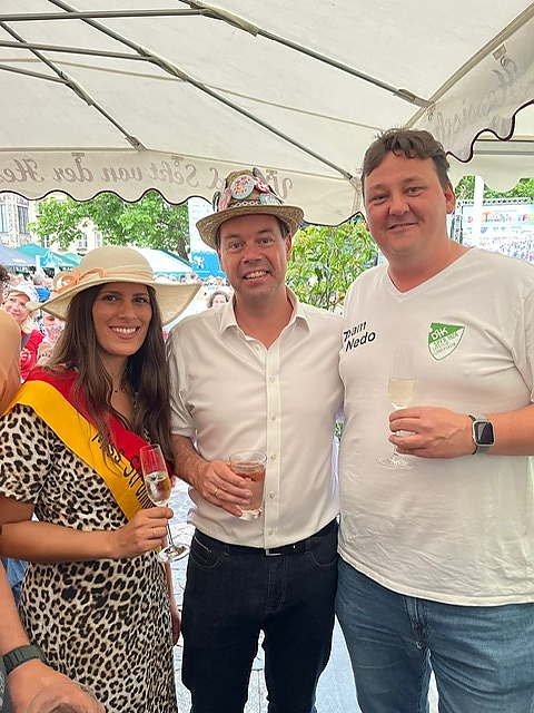 Miss Strohhut Larissa Kießling, Oberbürgermeister Nicolas Meyer, Markus Hammerschmidt